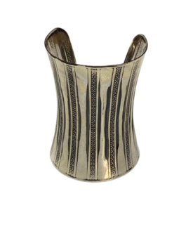 Elegant Cuff Bracelet – Timeless Style for Every Wrist