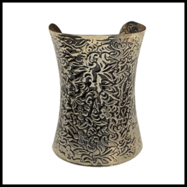 Elegant Cuff Bracelet – Timeless Style for Every Wrist